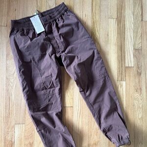 NWT Balance Athletica celsius cargo